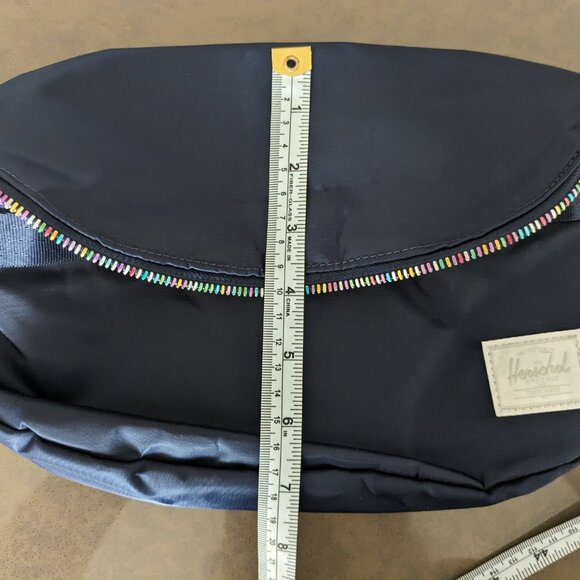 NWOT Herschel Sixteen - Hip/Crossboby pack - Blue - Picture 6 of 6